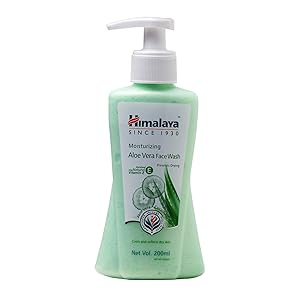 Himalaya Moisturizing Aloe Vera Face Wash, 200ml Rs.127 - Amazon
