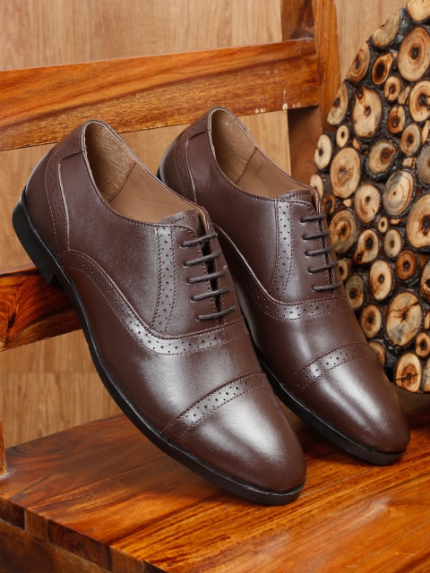 Teakwood Leathers Men Textured Leather Formal Brogues