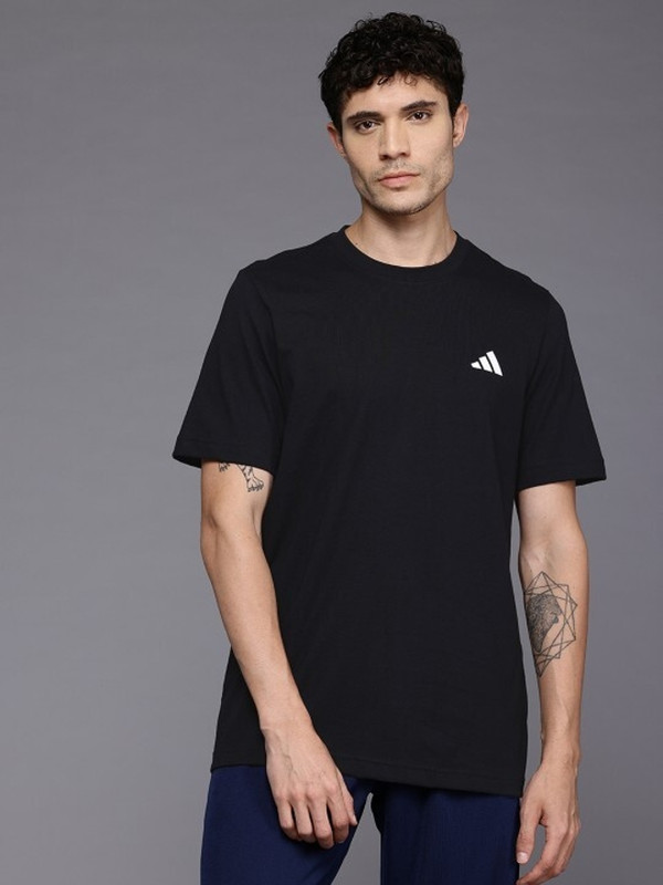 ADIDAS Printed Men Round Neck Black T-Shirt
